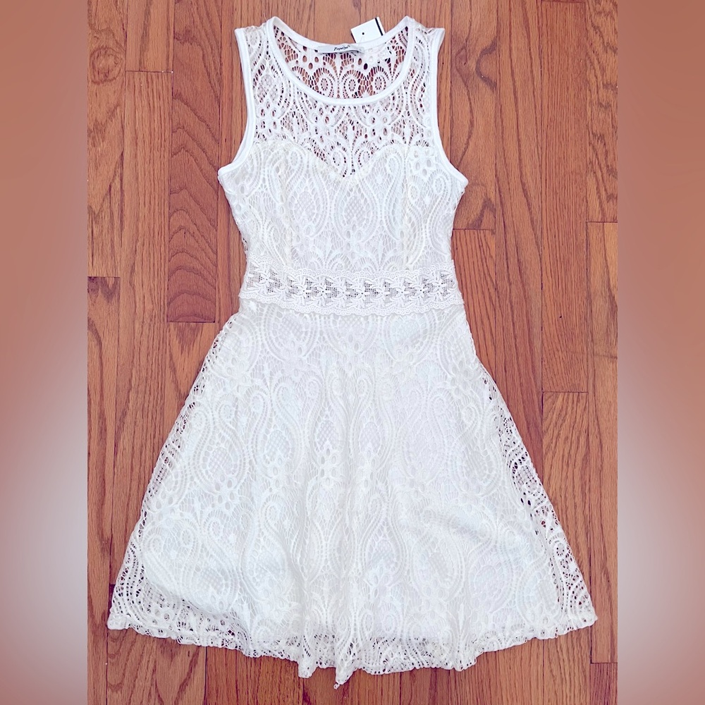 NWT Classic White Lace Dress